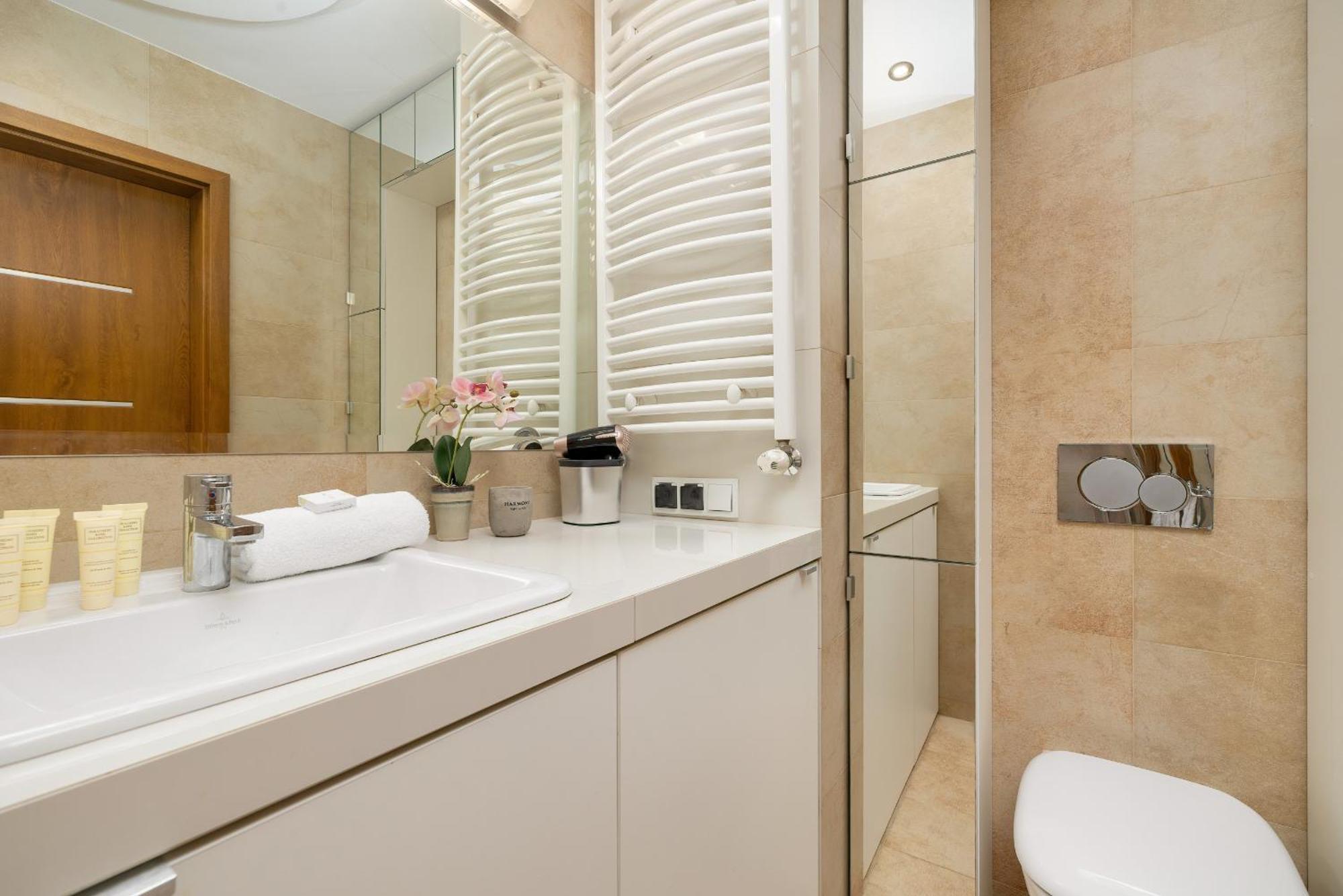 Centrum Krakowa Piekny Apartament Z Balkonem By Rent Like Home Luaran gambar